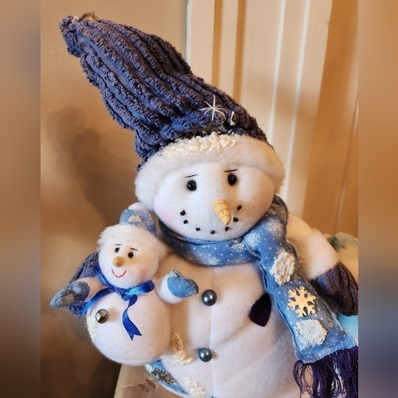 Christmas Snowman plush - Picture 2 of 5